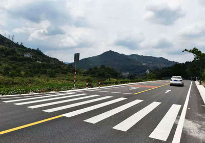 國道355線安溪官橋至虎邱芳亭路段“白改黑”主體完工，交通安全設施工程同步推進