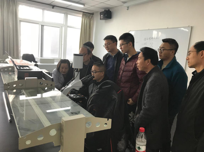 我院在繁殖與胚胎工程實驗室進行新購置儀器培訓(xùn)
